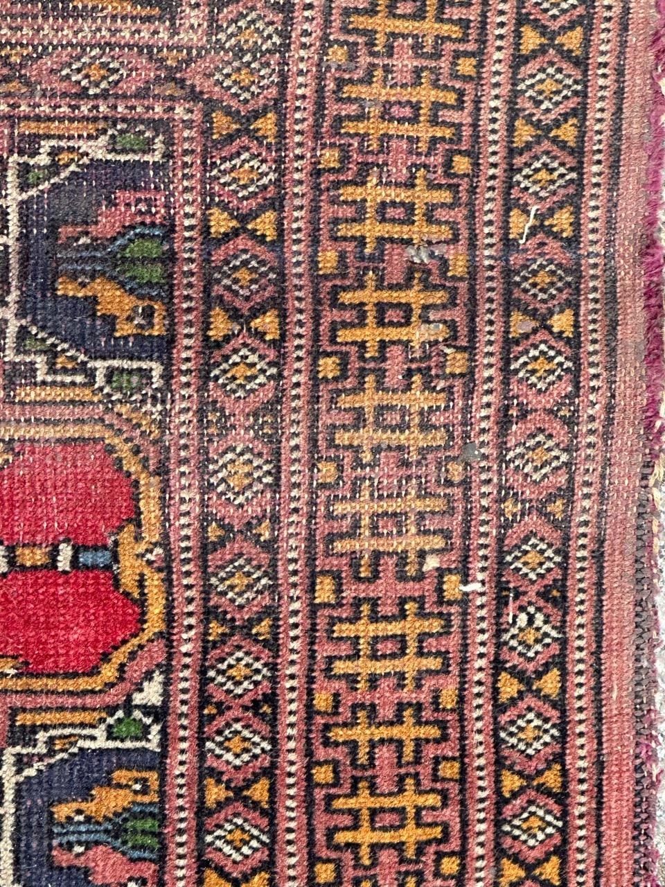 Bobyrug’s pretty vintage Pakistani rug Saf design  For Sale 4
