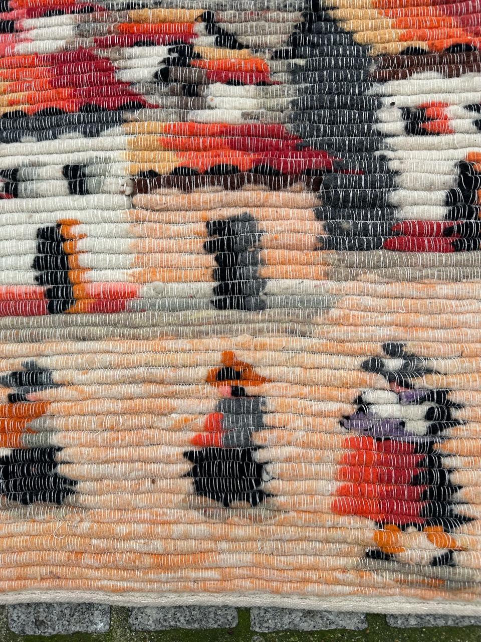 Native American Bobyrug’s pretty vintage Peruvian tapestry  For Sale