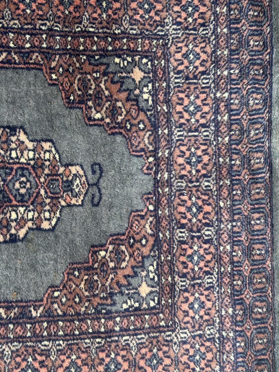 Wool Bobyrug’s pretty vintage small Pakistani rug  For Sale