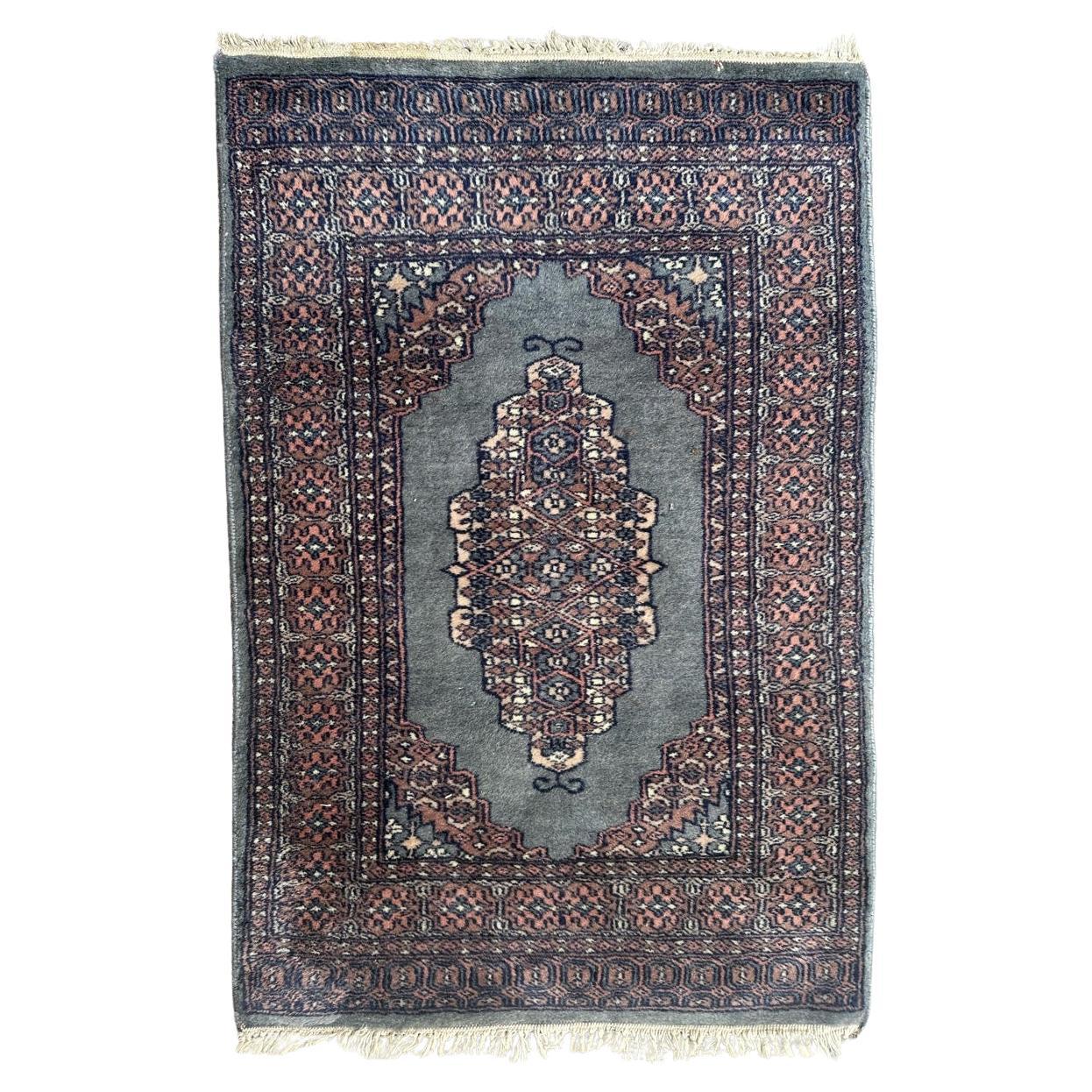 Bobyrug’s pretty vintage small Pakistani rug  For Sale