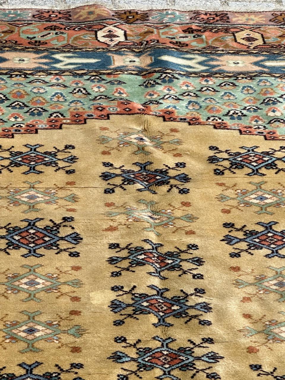 pretty vintage Turkish Anatolian rug  For Sale 4