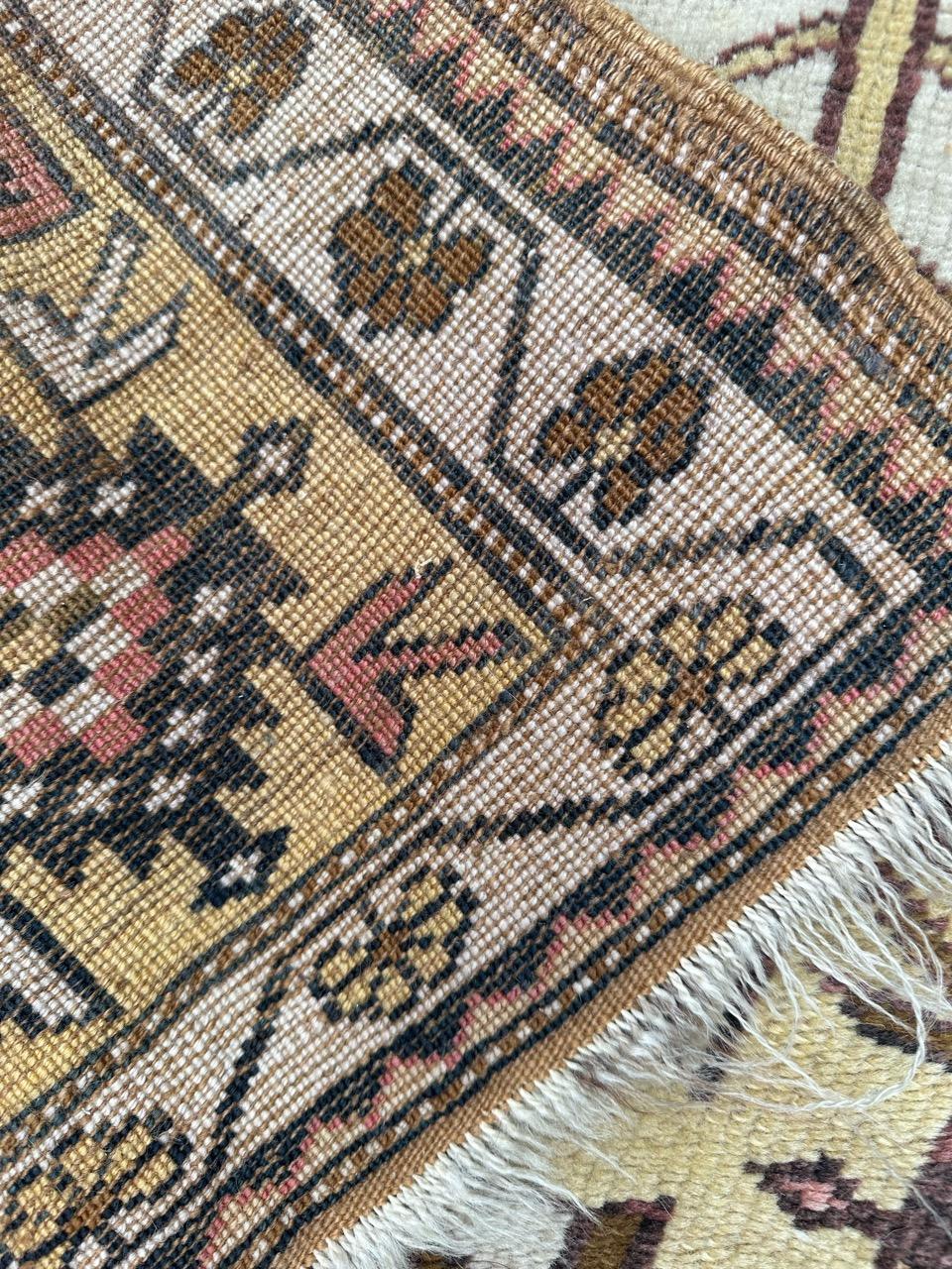 Bobyrug’s pretty vintage Turkish Anatolian rug For Sale 10