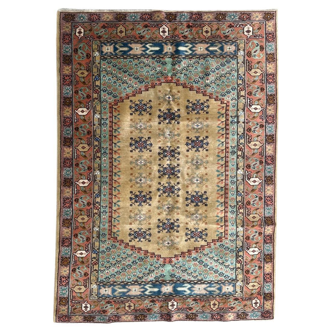 pretty vintage Turkish Anatolian rug  For Sale