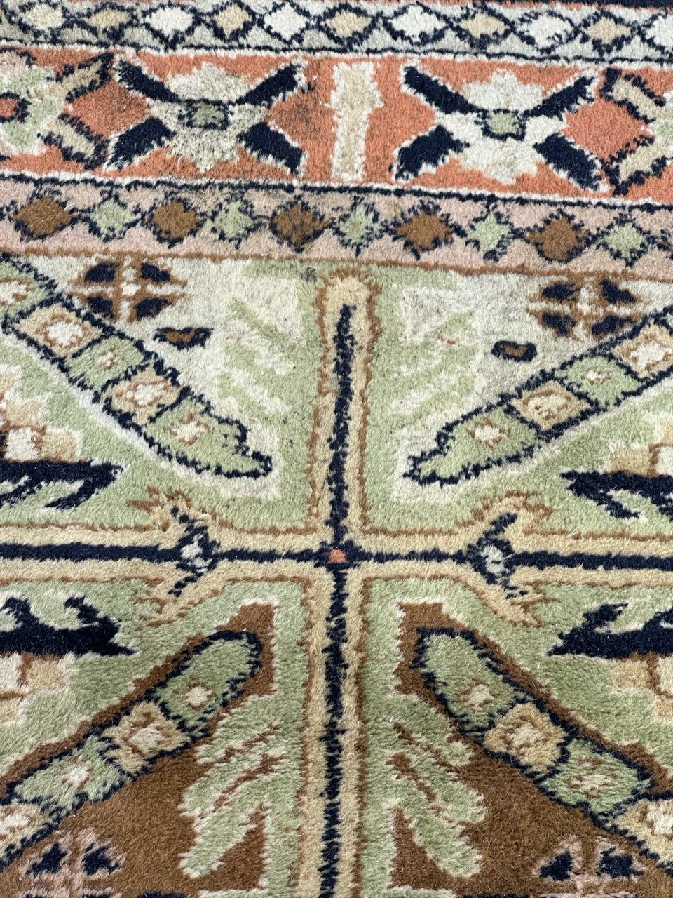 Bobyrug’s pretty vintage Turkish rug  For Sale 5