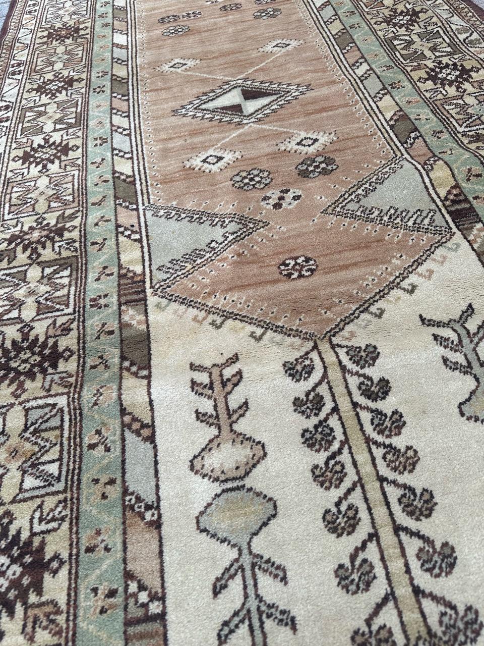 pretty vintage Turkish style rug In Good Condition For Sale In Saint Ouen, FR