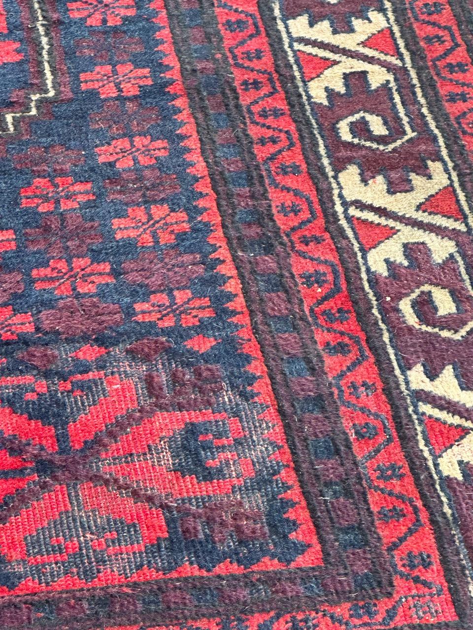 Le joli tapis vintage turc Yagcibedir de Bobyrug  en vente 4