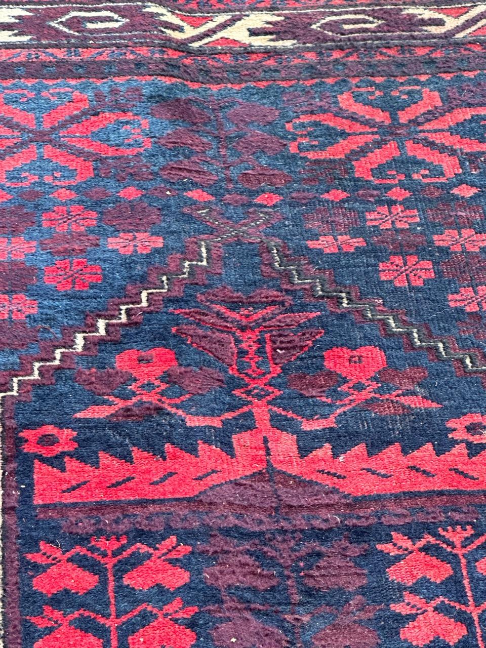 Le joli tapis vintage turc Yagcibedir de Bobyrug  en vente 7