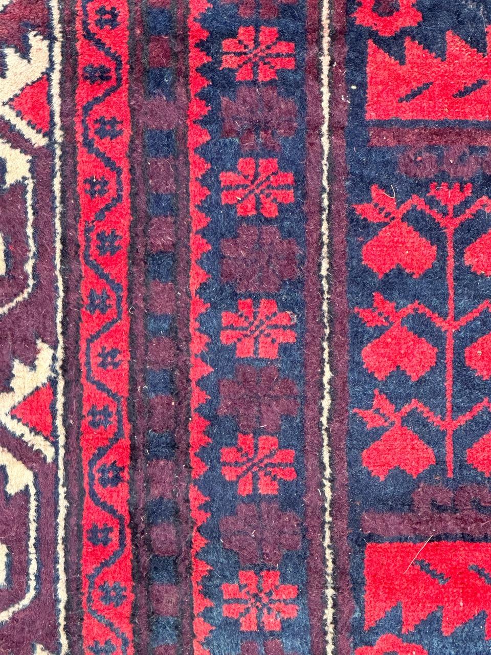 Bobyrugs hübscher türkischer Yagcibedir-Teppich im Vintage-Stil im Angebot 1