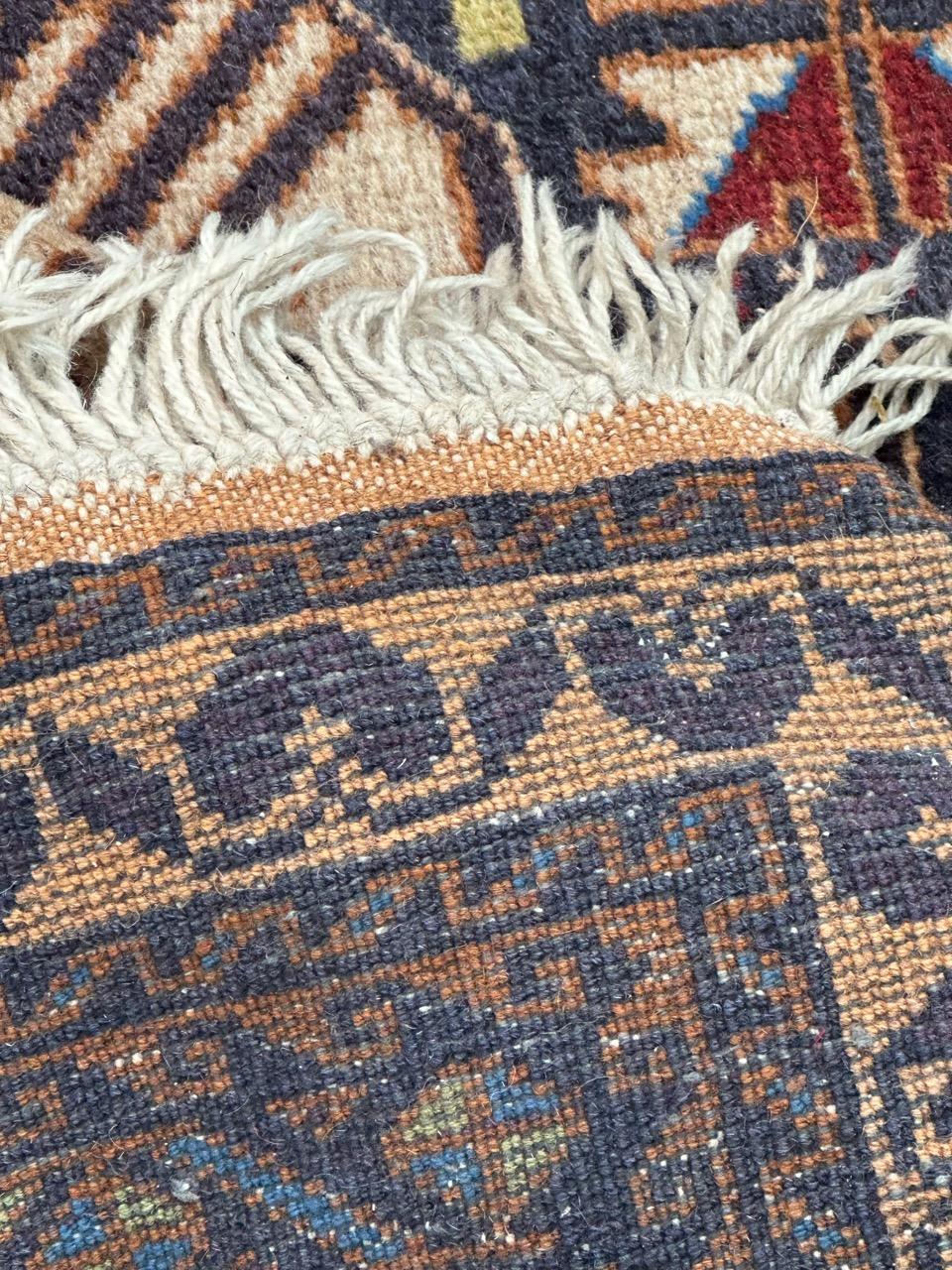 Le joli tapis turkmène Baluch vintage de Bobyrug  en vente 10