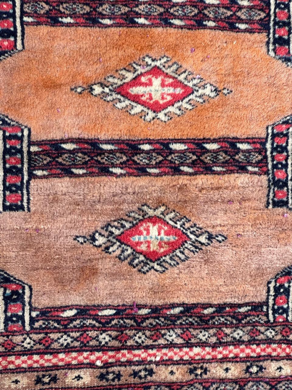 Bobyrug’s pretty vintage Turkmen design Pakistani rug  In Fair Condition For Sale In Saint Ouen, FR