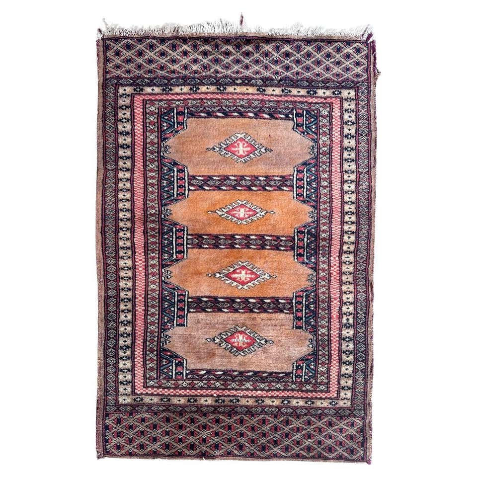 pretty vintage small Pakistani rug Turkmen style For Sale at 1stDibs