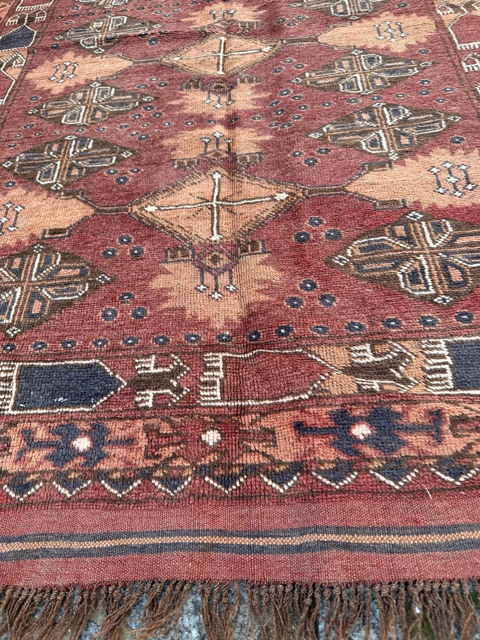 Bobyrug’s pretty vintage Turkmen rug  In Good Condition For Sale In Saint Ouen, FR