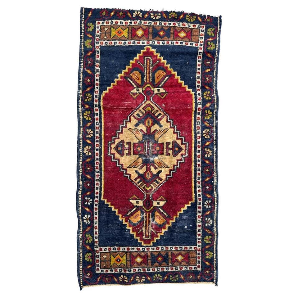 small vintage Turkish rug For Sale at 1stDibs