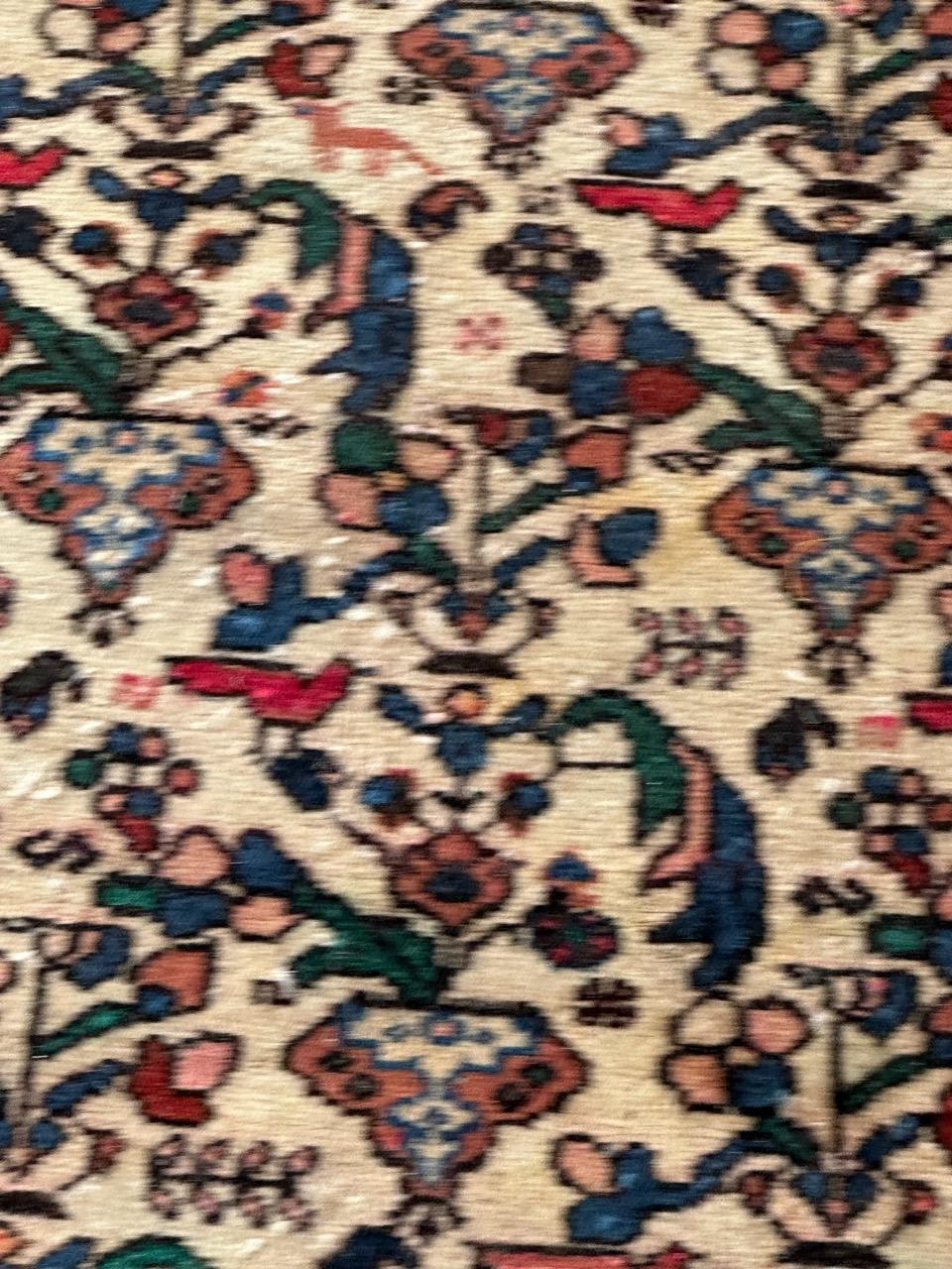 Bobyrug's kleiner Vintage Abadeh-Teppich (Ende des 20. Jahrhunderts) im Angebot