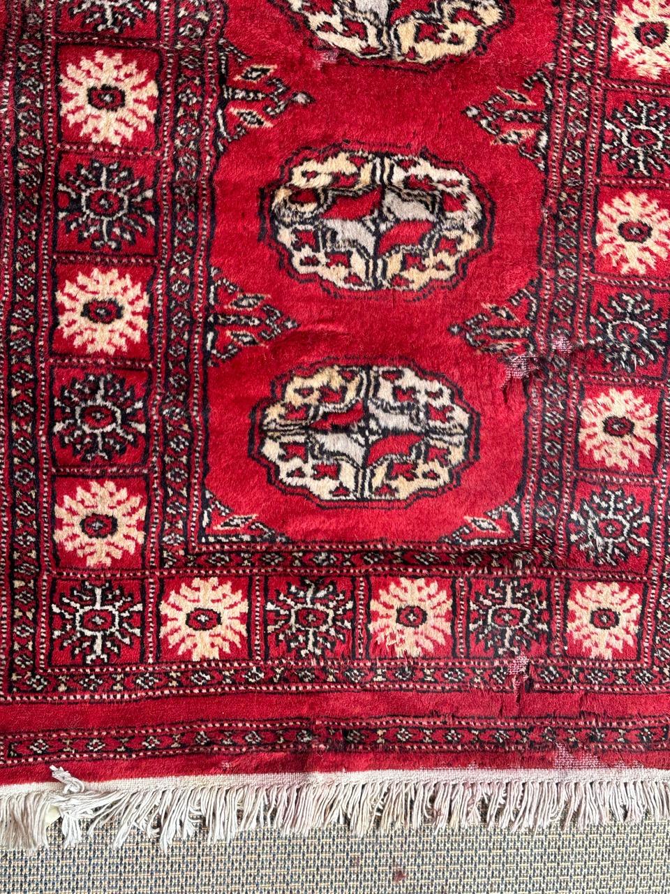 Hand-Knotted small vintage Pakistani rug  For Sale