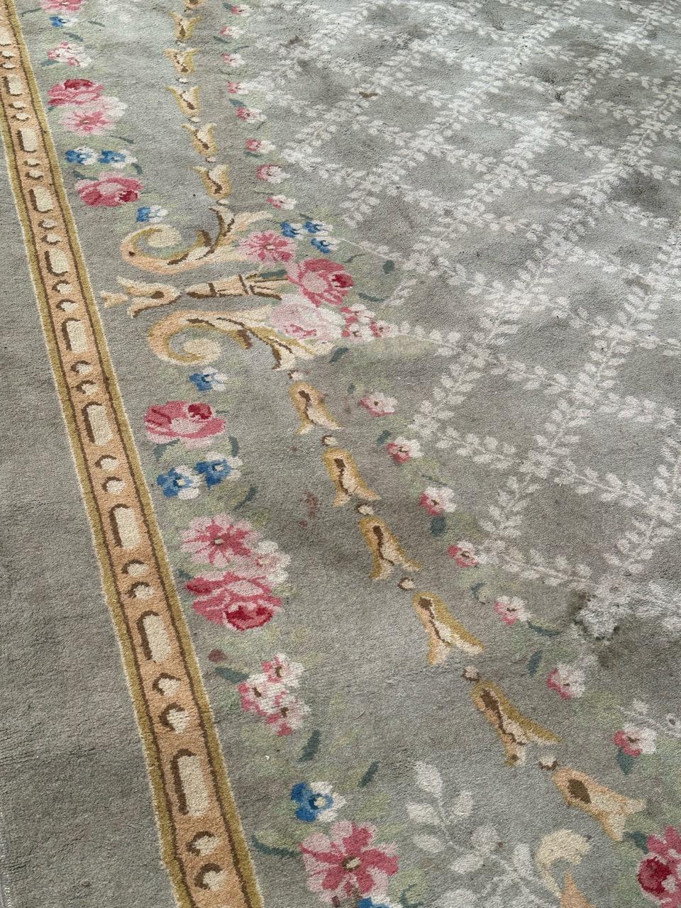 Bobyrug’s very beautiful large French hand knotted Aubusson rug savonnerie style For Sale 6
