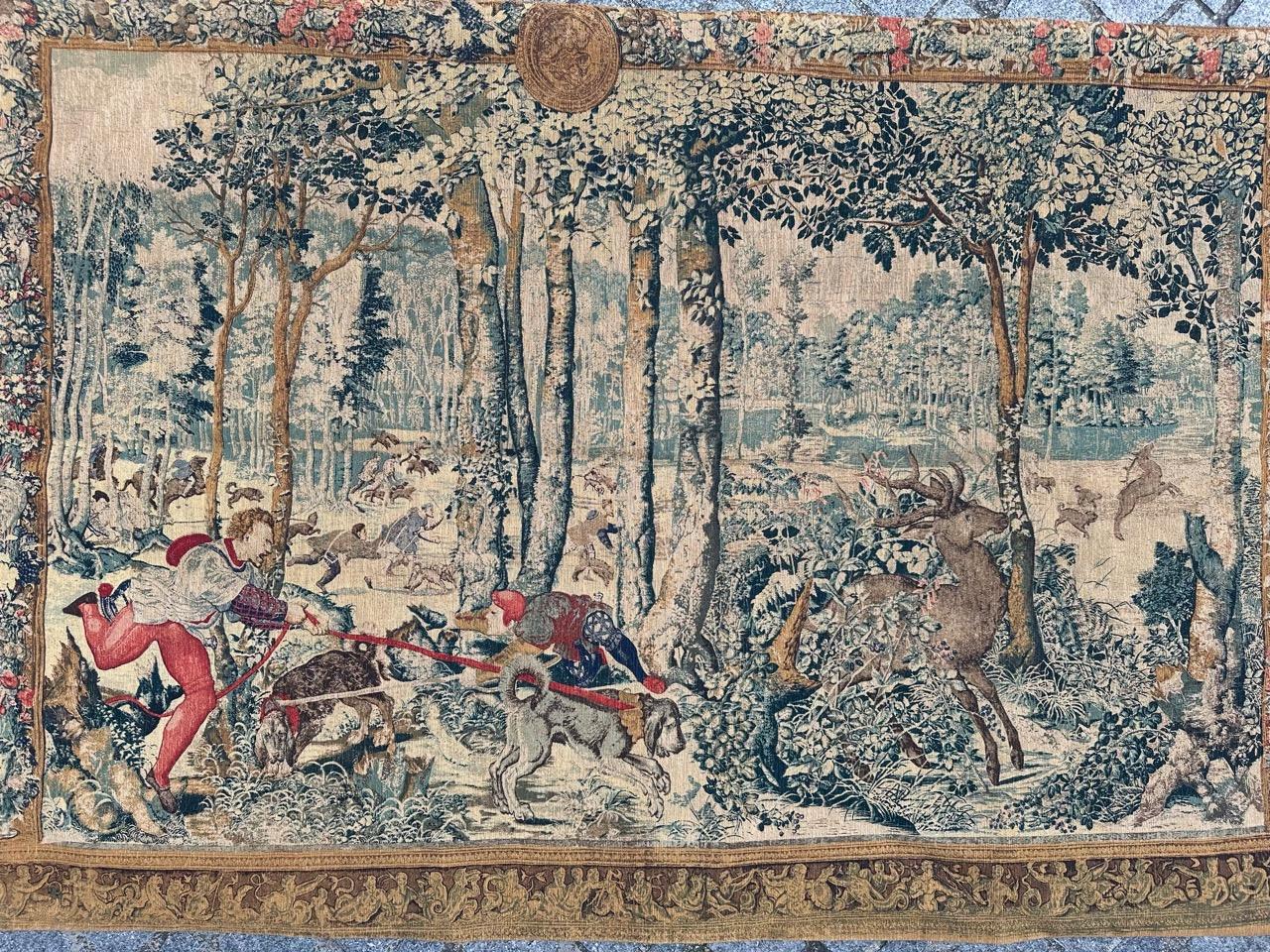 Beautiful vintage 17th century Aubusson style hand printed tapestry. With very beautiful design of hunt, medieval design, on cotton foundation.

✨✨✨
