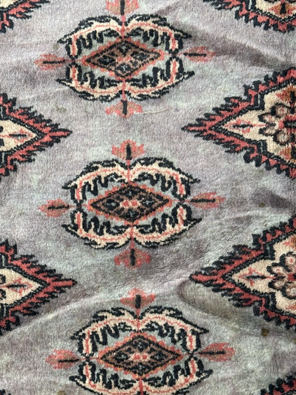 Bobyrug’s vintage Pakistani rug  For Sale 3