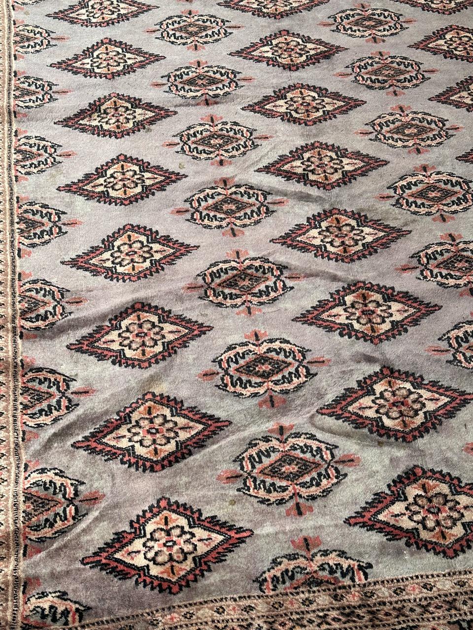 Bobyrug’s vintage Pakistani rug  For Sale 4