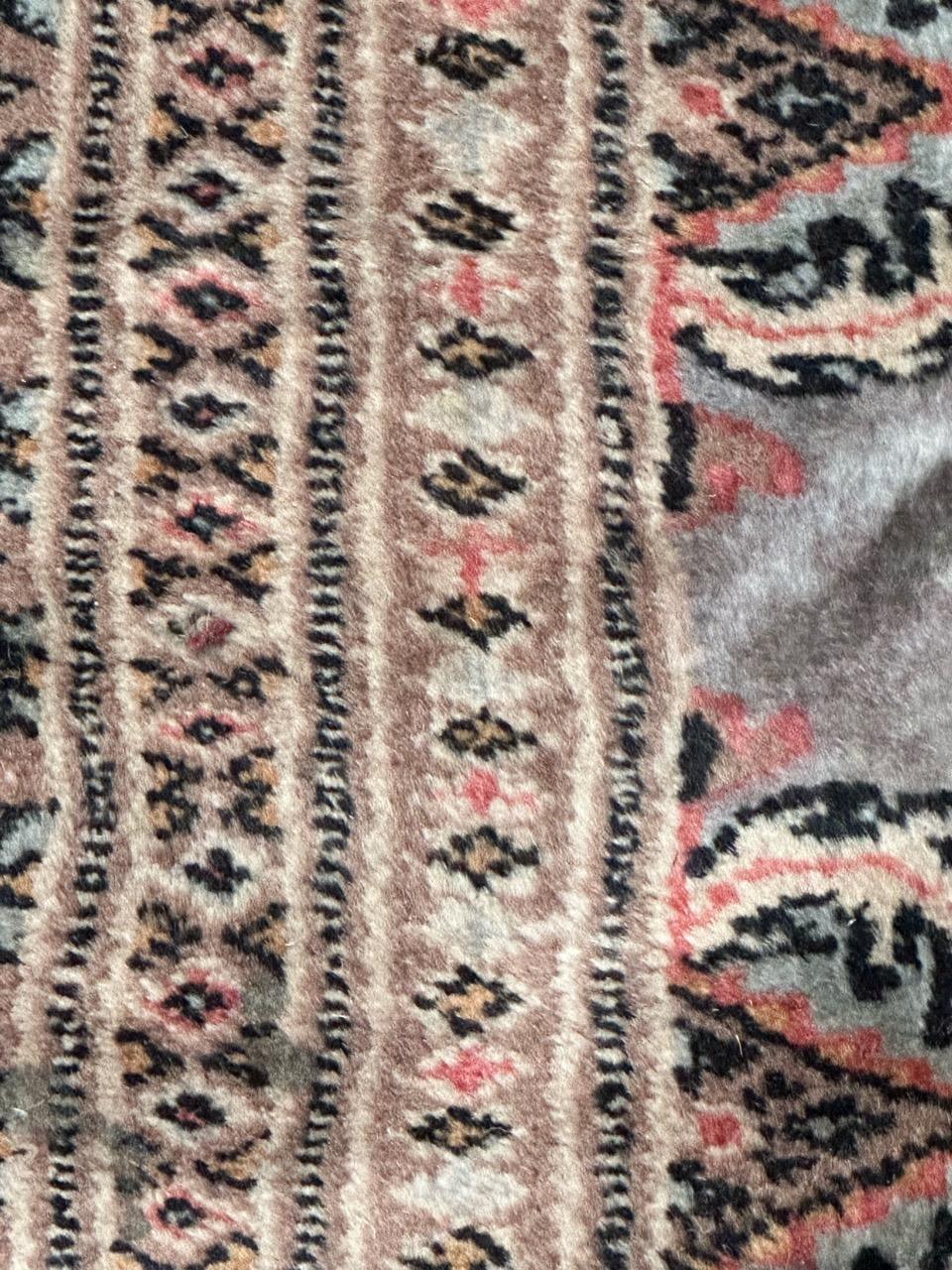 Bobyrug’s vintage Pakistani rug  For Sale 5