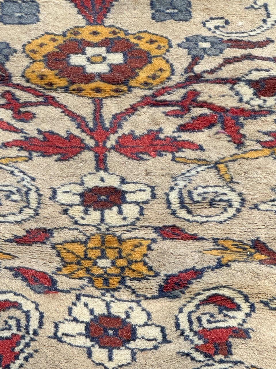 Pakistanischer Vintage-Teppich im Angebot 7