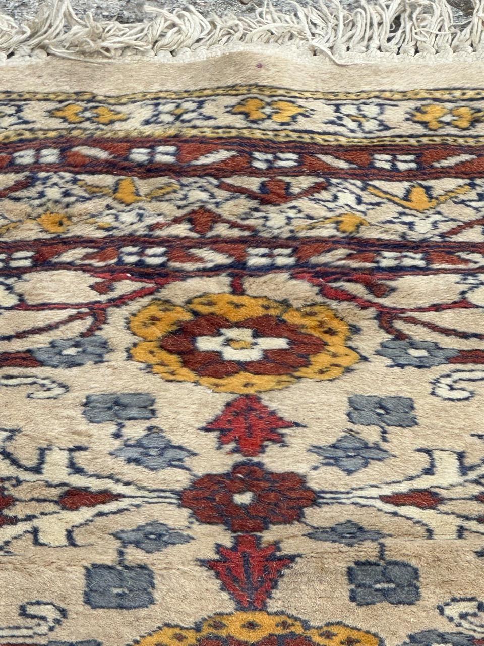 vintage Pakistani rug For Sale 8