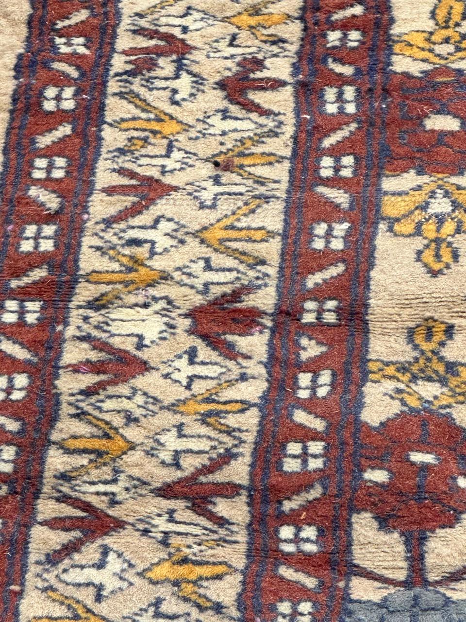 Pakistanischer Vintage-Teppich im Angebot 9