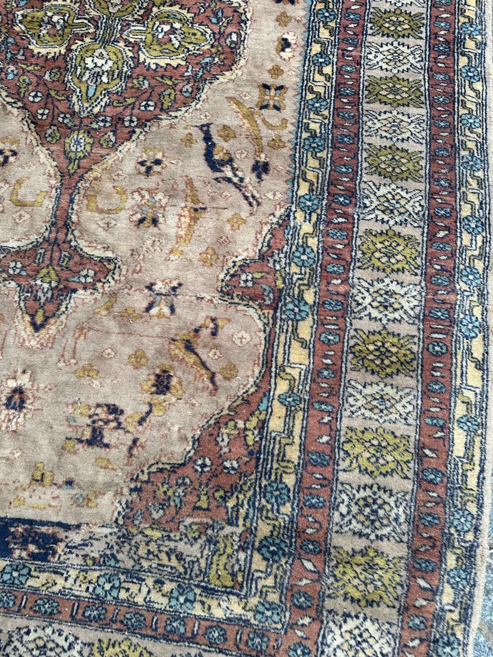 Hand-Knotted Bobyrug’s vintage Pakistani rug For Sale