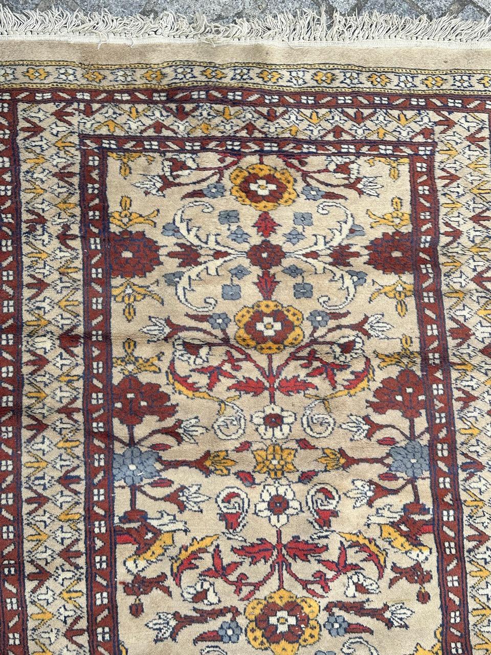 Hand-Knotted vintage Pakistani rug For Sale
