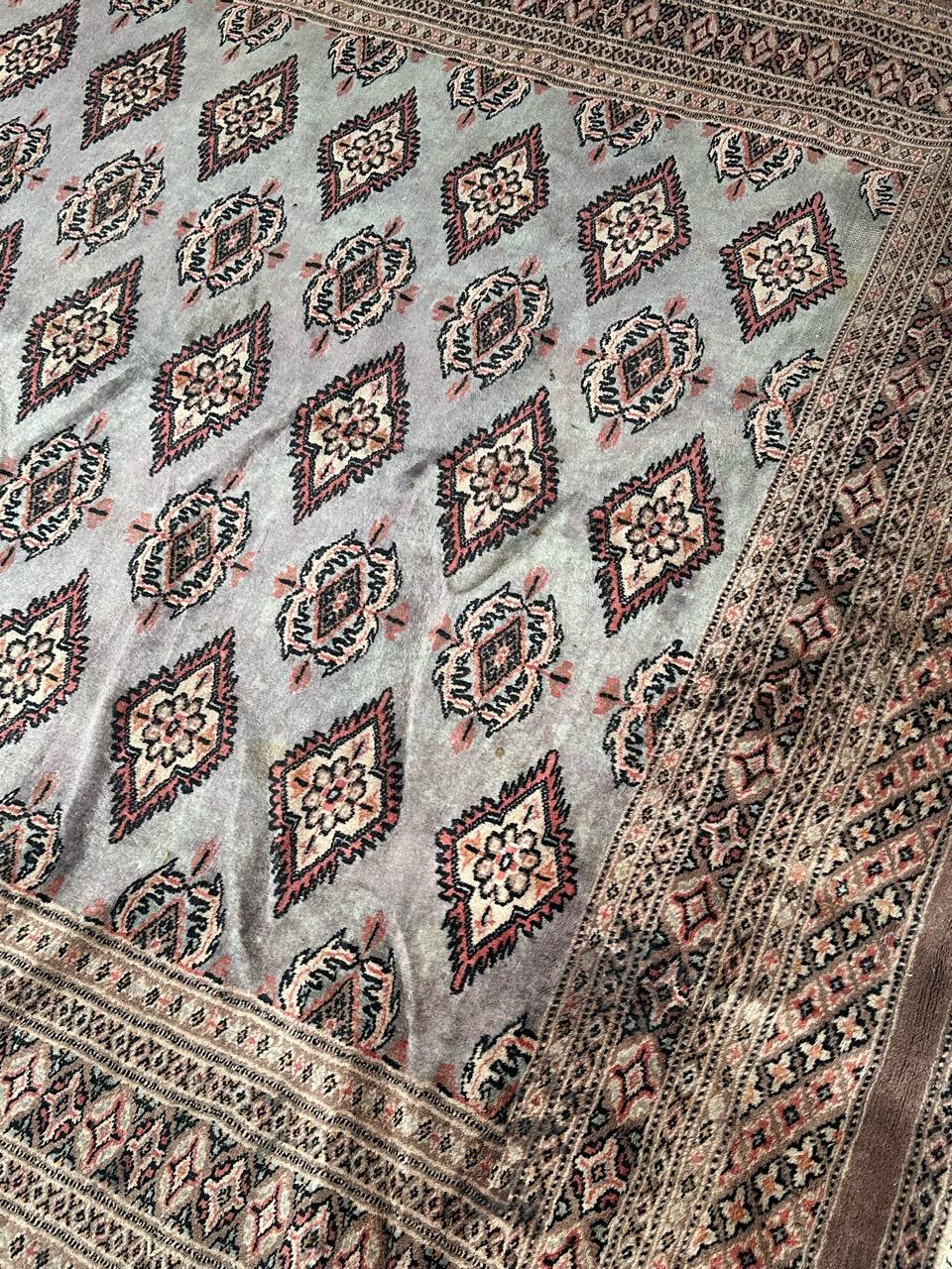 Bobyrug’s vintage Pakistani rug  For Sale 2