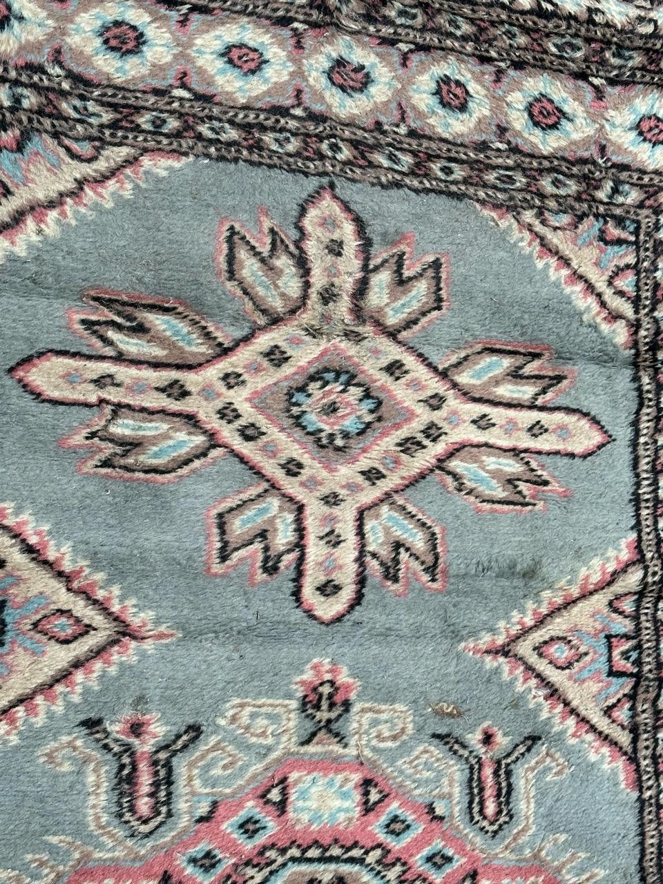Bobyrug’s vintage Pakistani Turkmen style rug  In Fair Condition For Sale In Saint Ouen, FR