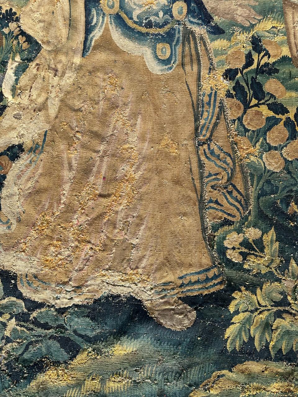Bobyrugs wunderschöner antiker französischer Aubusson-Wandteppich aus dem 16.  (18. Jahrhundert und früher) im Angebot