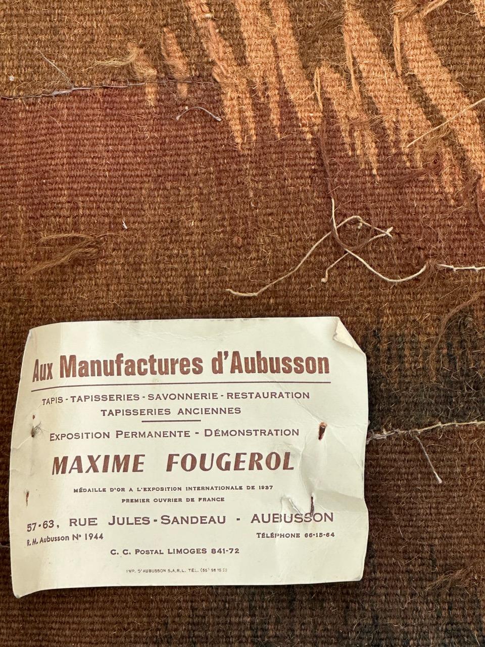 Bobyrug's Wonderful Fine Antique French Aubusson Tapestry (Tapisserie d'Aubusson française ancienne) en vente 11