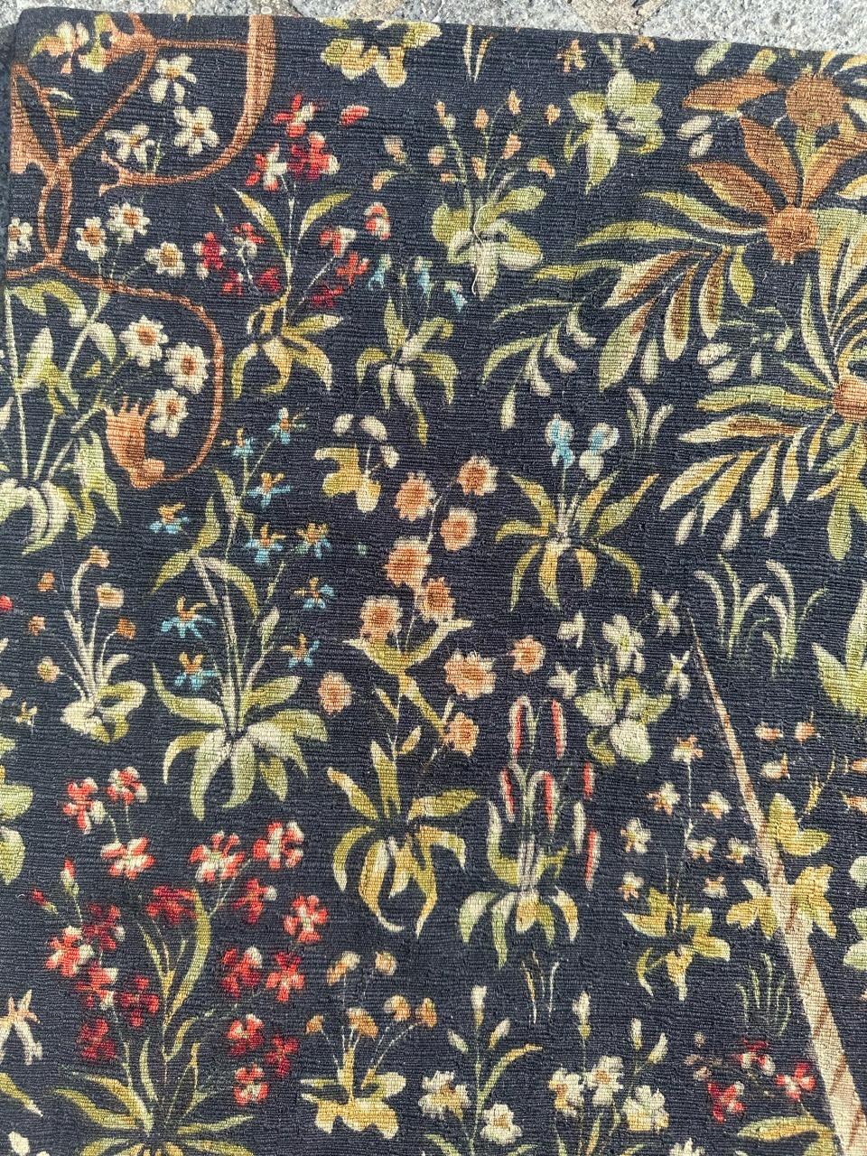 Bobyrug’s Wonderful Vintage French hand printed Tapestry « licorne captive » For Sale 6
