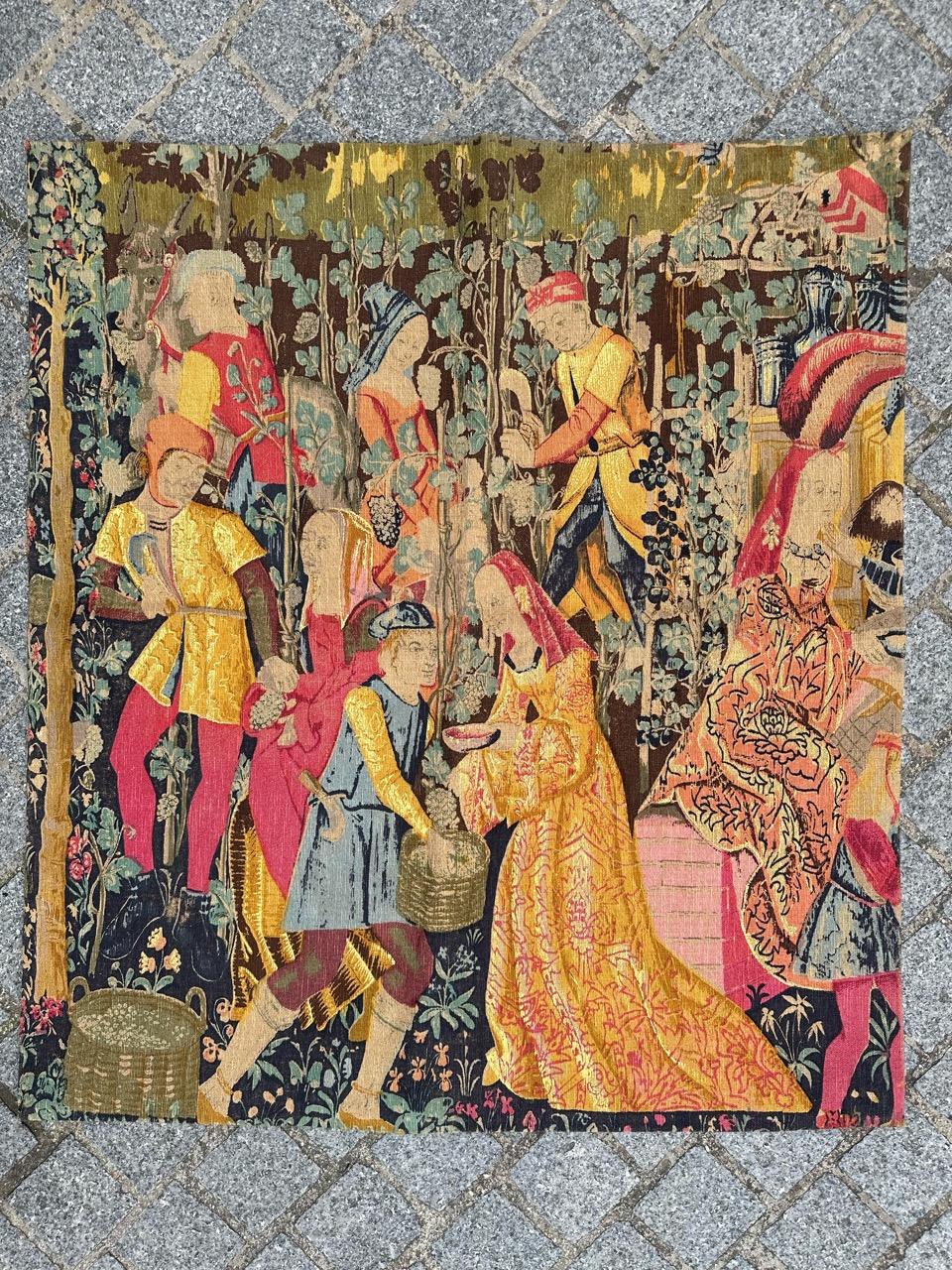 Bobyrug's Wonderful Vintage Französisch Hand gedruckt Tapestry Vendanges Museum Design im Angebot 13