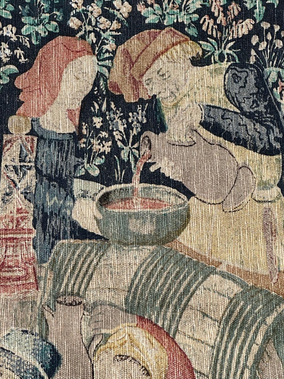 Maravilloso Tapiz Vintage Francés impreso a mano Vendanges museum Design de Bobyrug Algodón en venta