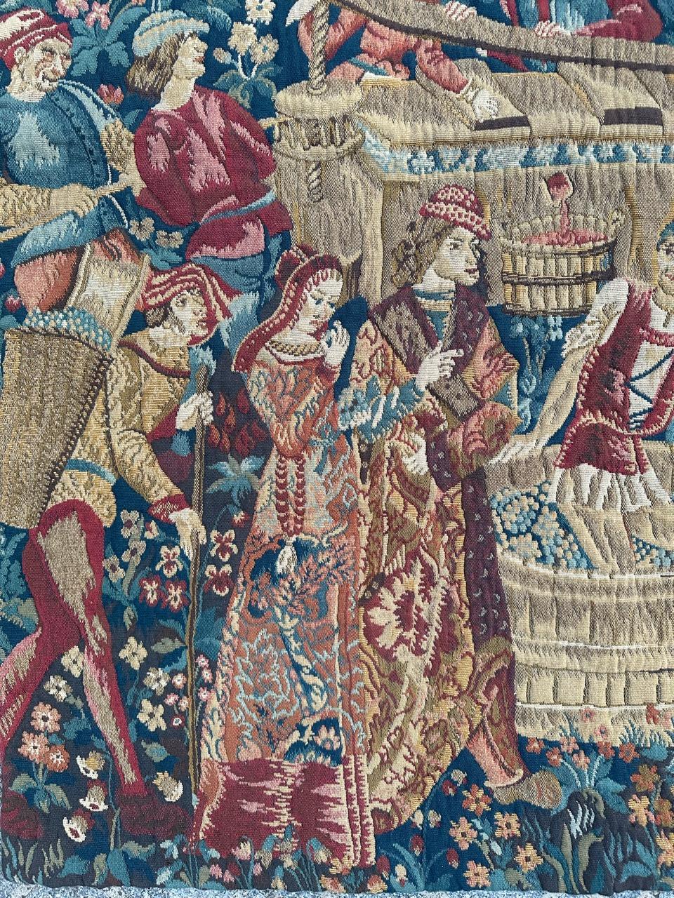 Bobyrug’s Wonderful Vintage French Jacquard Tapestry Vendanges museum Design In Good Condition For Sale In Saint Ouen, FR