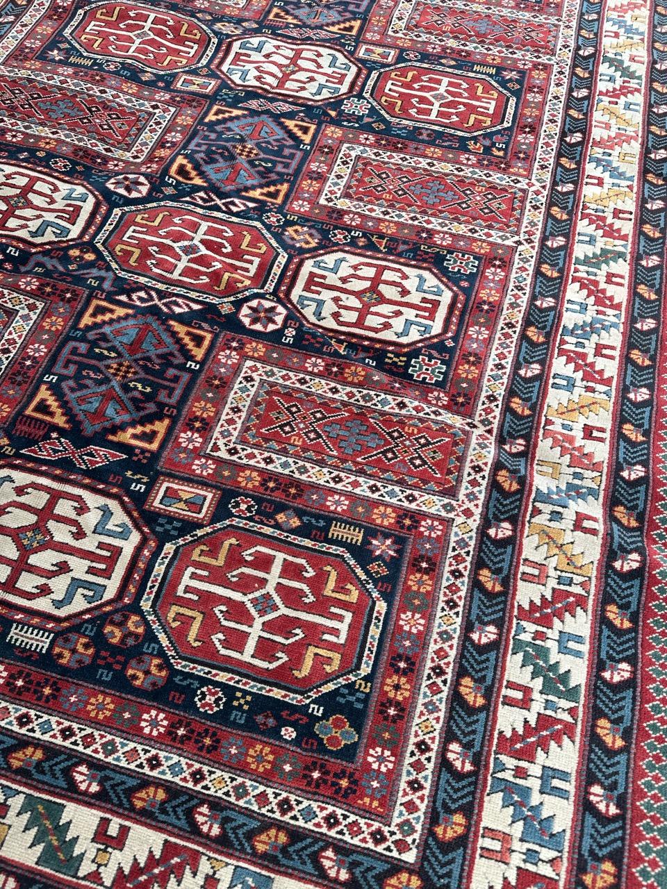Wonderful mid century Turkish rug with a design of a nice shirwan with beautiful natural colours . Entirely hand knotted with wool on wool foundation.

✨✨✨
