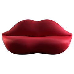 Canapé Bocca – Studio 65 pour Gufram, 1986, en tissu rouge