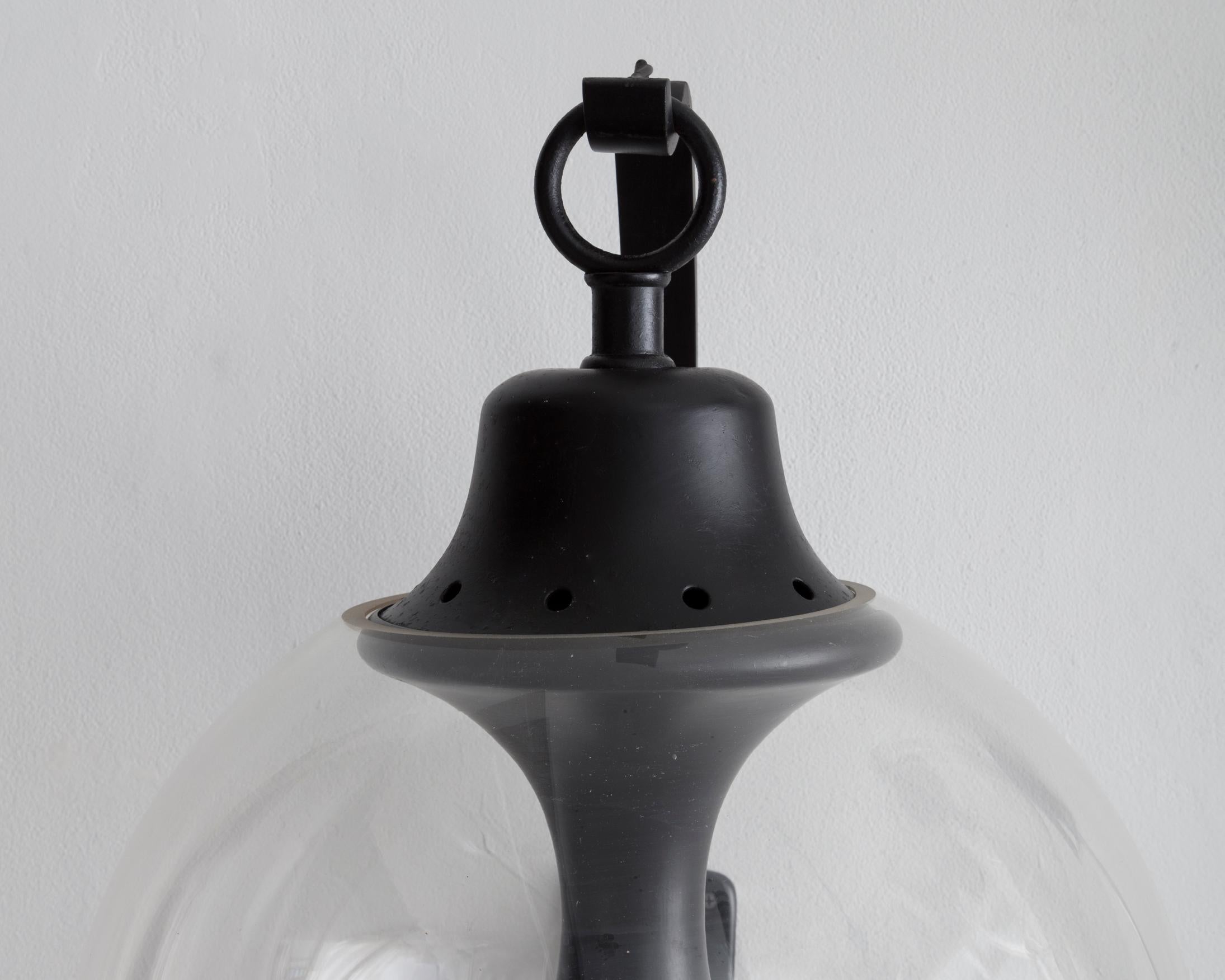 Boccia Wall Lamp in Glass and Bronze by Luicgi Caccia, 1969 In Good Condition In New York, NY