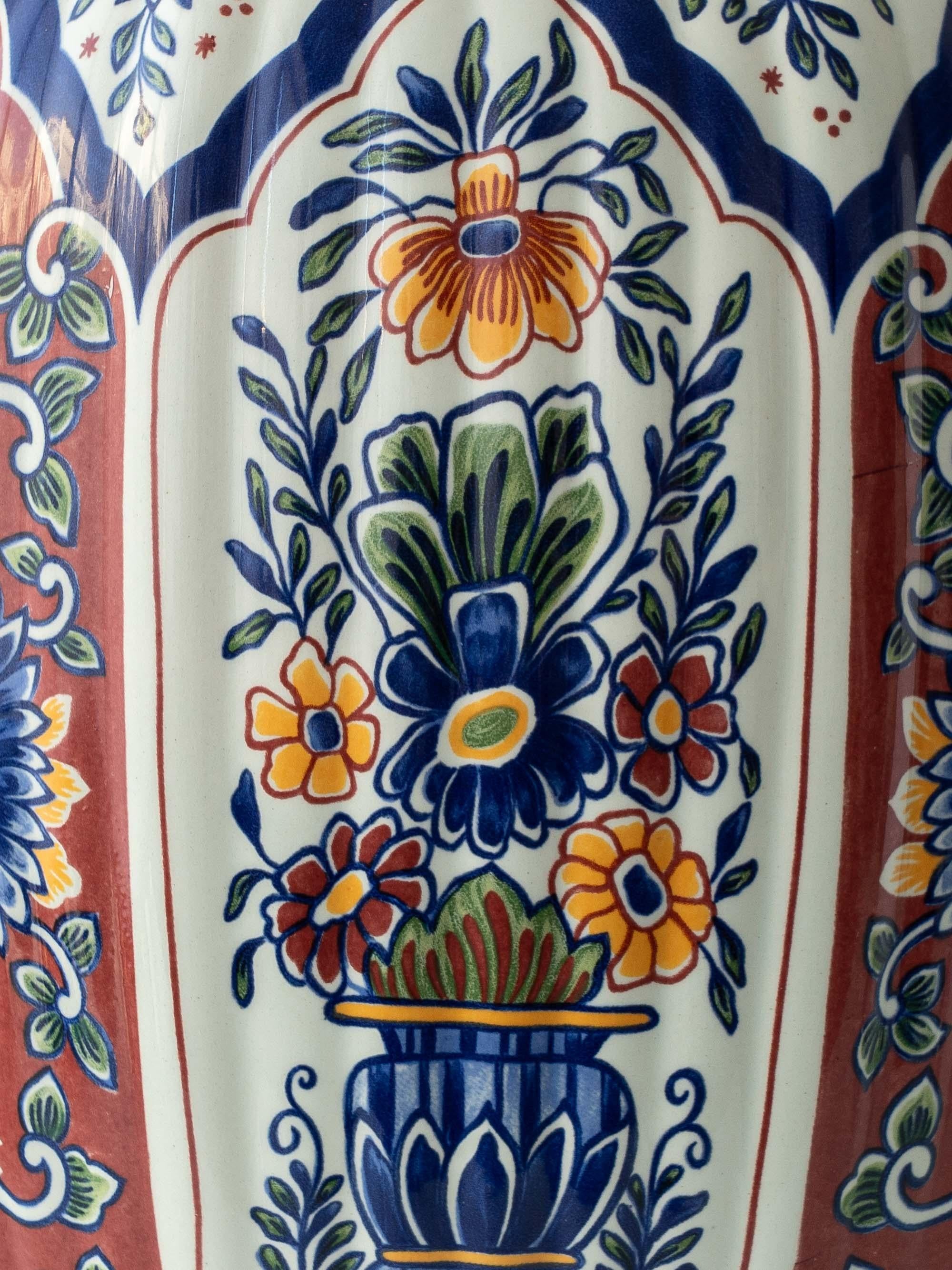 Boch Belgium Delft-Style Polychrome Faience Table Lamp, New Dupion-Silk Shade For Sale 7