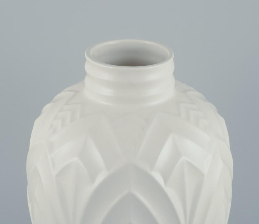 Belgian Boch Keramis, Belgium. Large ceramic vase. White glaze. Modernist design For Sale
