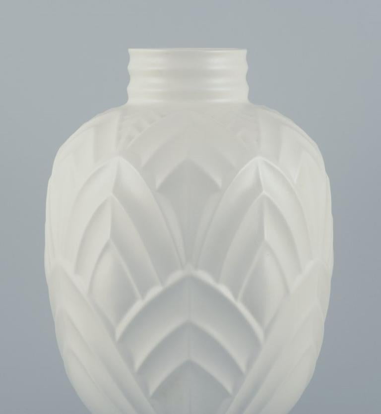 Glazed Boch Keramis, Belgium. Large ceramic vase. White glaze. Modernist design For Sale