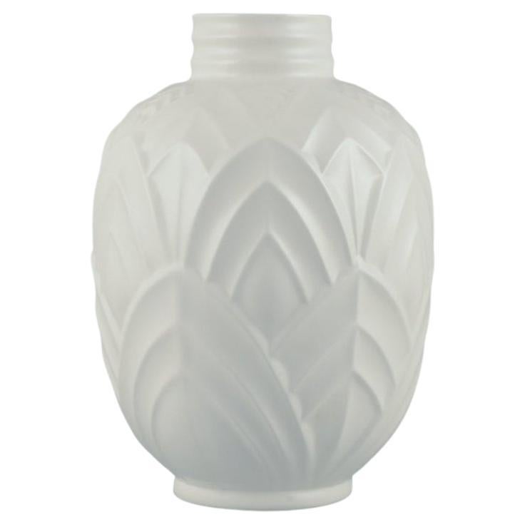 Boch Keramis, Belgium. Large ceramic vase. White glaze. Modernist design For Sale