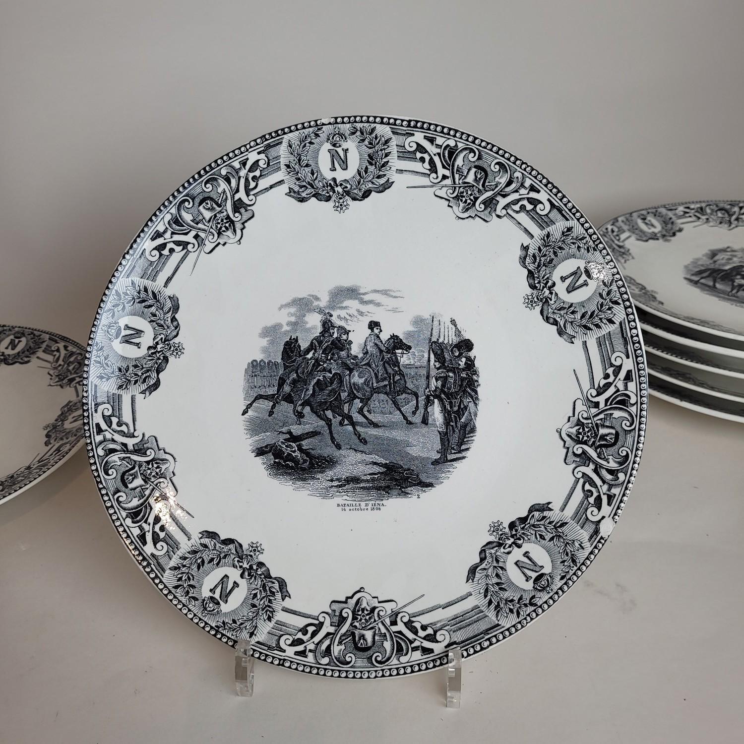 Boch La Louviere, Suite Of 18 Plates, Napoleon Ist Battles, Late 19th Century For Sale 1