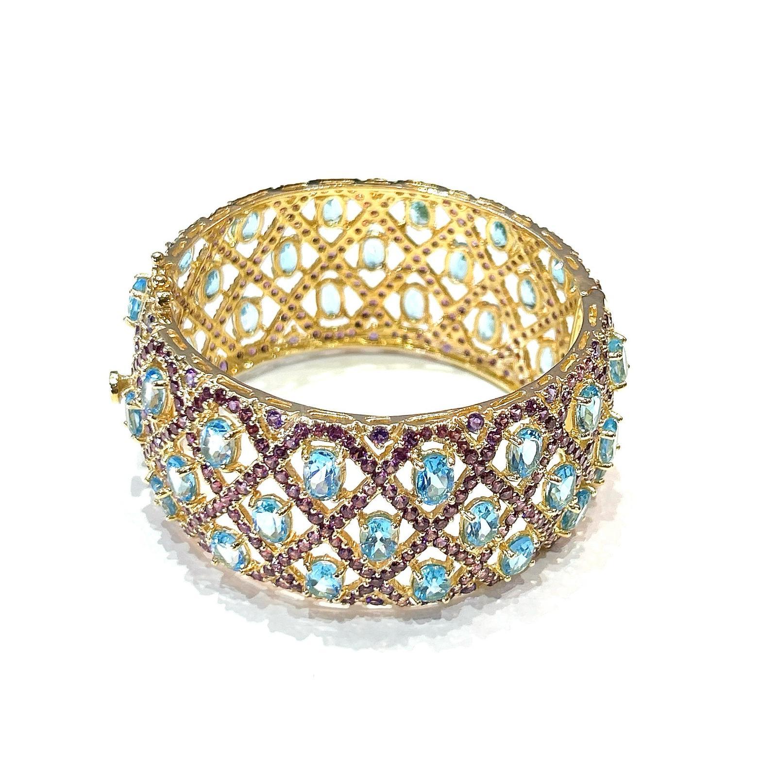 Women's or Men's Bochic “Capri” Blue Topaz & Amethyst Gem & Cuff Set In 18K Gold & Silver For Sale