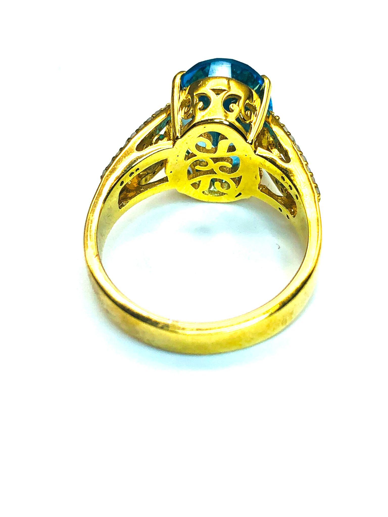 Bochic Capri, bague rétro vintage sertie d'une topaze bleue et de diamants en or 18 carats en vente 2