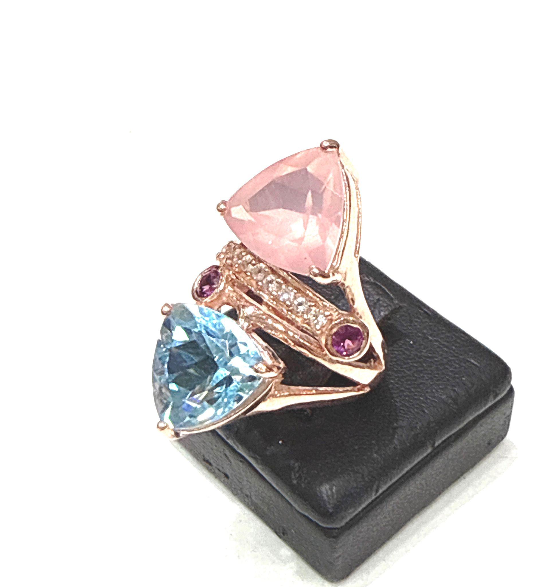 Bochic “Capri” Blue Topaz & Pink Quartz  Ring Set In 18K Gold & Silver For Sale 6