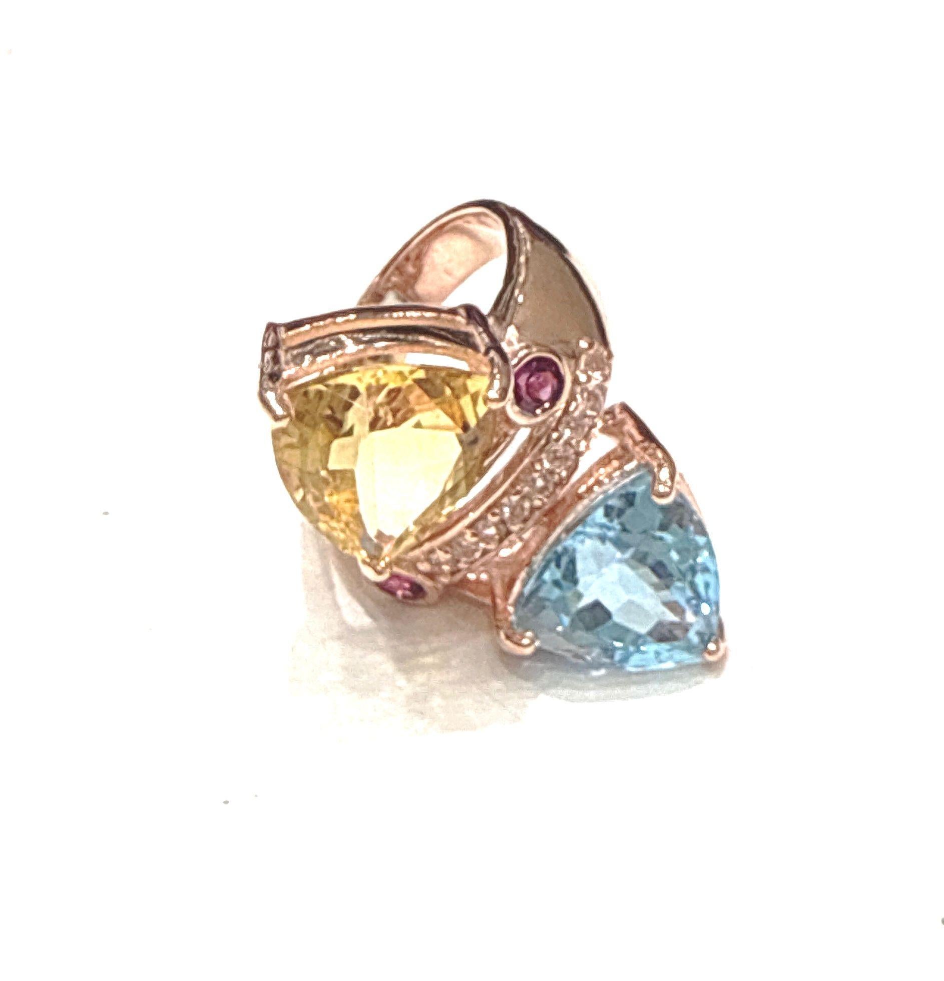 Women's or Men's Bochic “Capri” Blue Topaz & Pink Quartz  Ring Set In 18K Gold & Silver For Sale