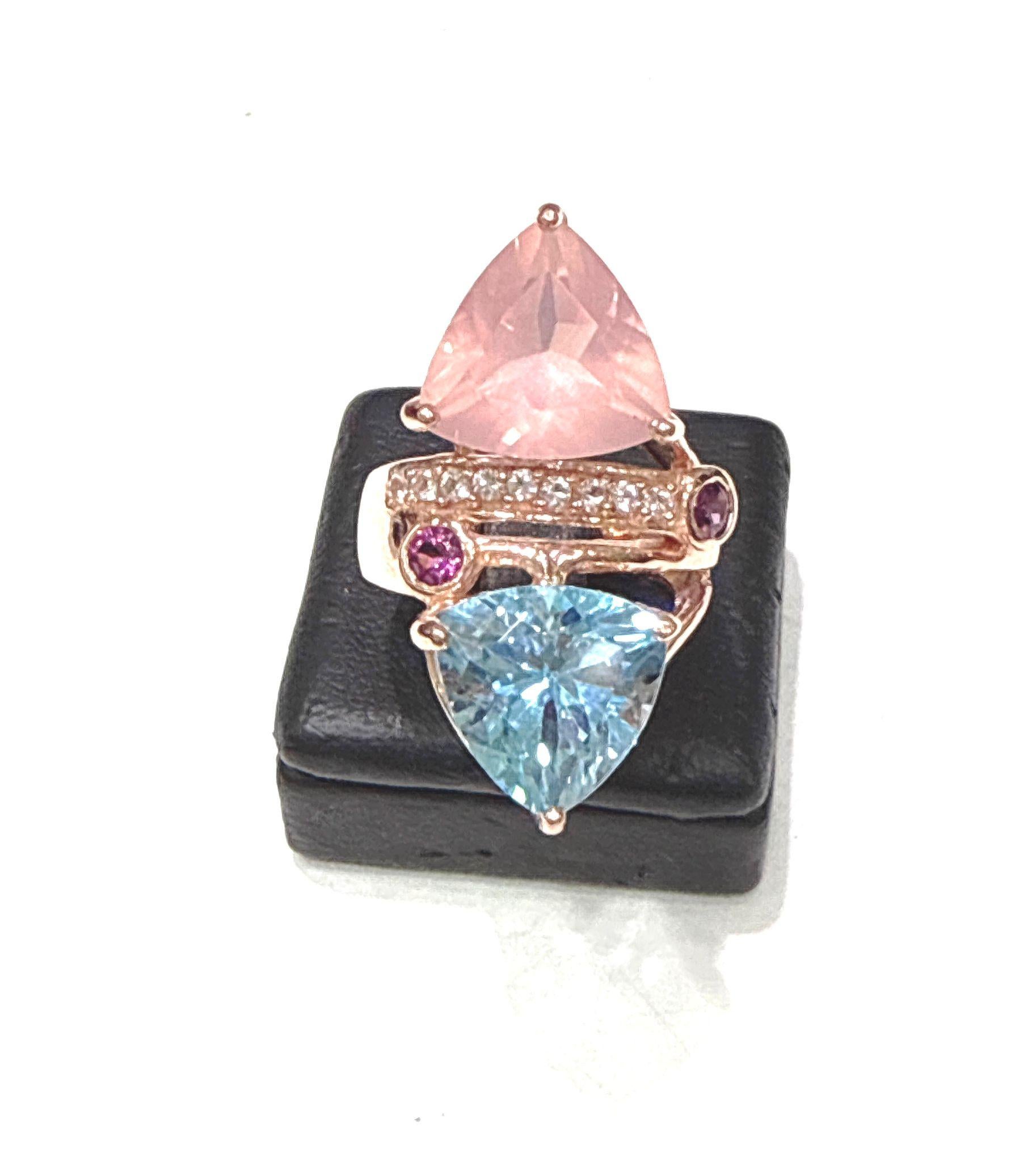 Bochic “Capri” Blue Topaz & Pink Quartz  Ring Set In 18K Gold & Silver For Sale 3